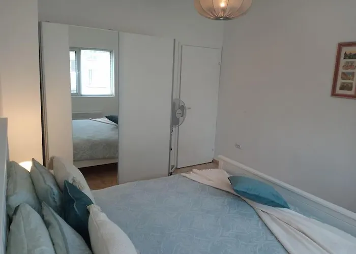 Cathedral Central Apartment Top Location
